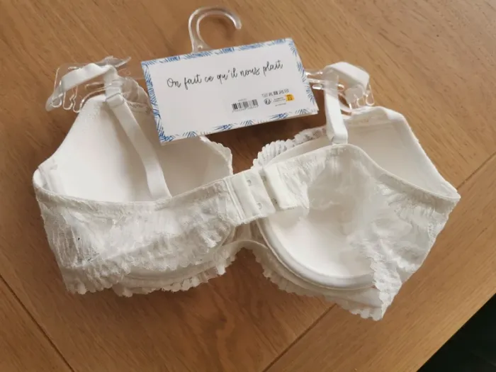 Soutien gorge 90C blanc Gérard Pasquier - photo numéro 2