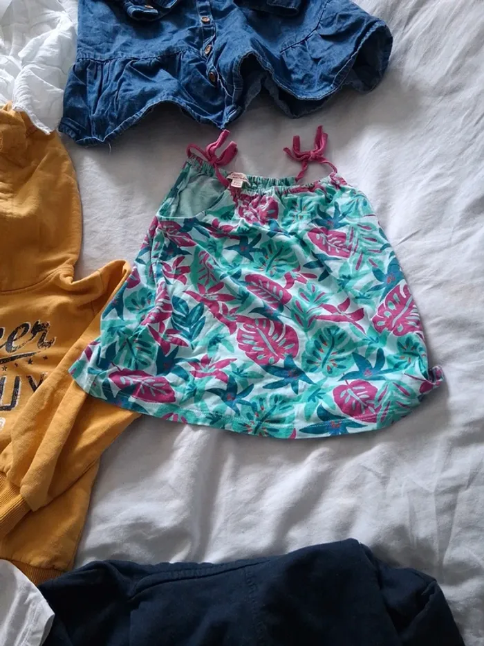 Lot vêtements fille - photo numéro 10