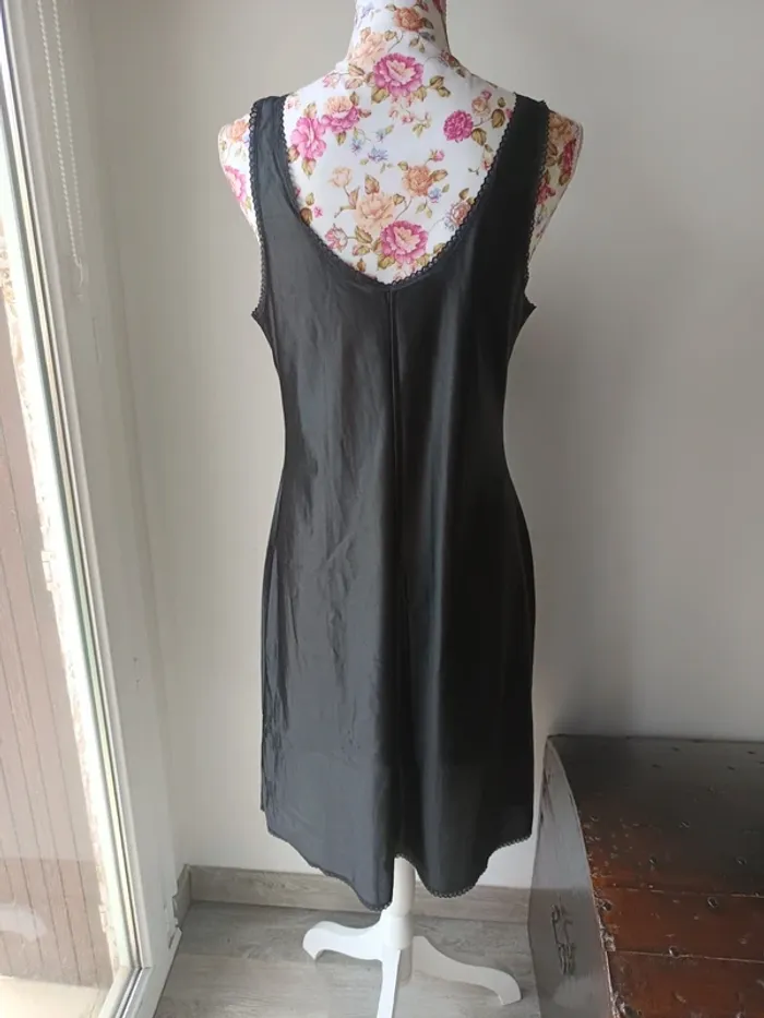Fond de robe vintage - photo numéro 5