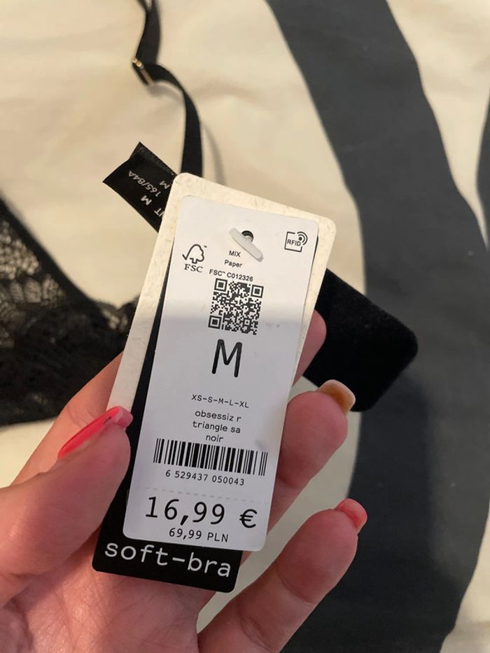 Soutien gorge neuf - photo numéro 2