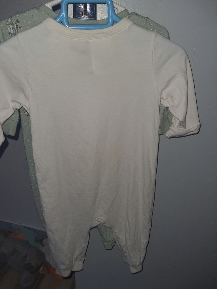 Pyjamas sans pieds 4-6 mois - photo numéro 4