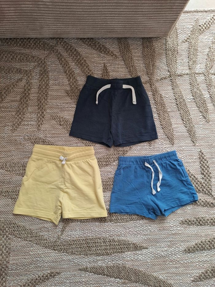 Lot shorts