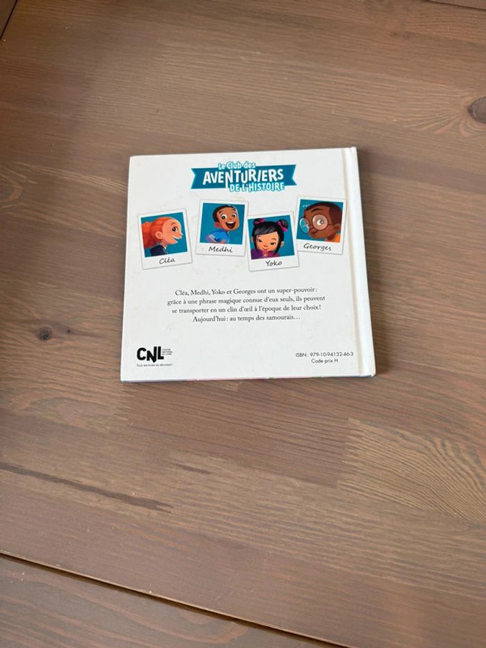 Livre "Le Secret des Samouraïs" de Marc Levy et Carine Hinder - Très Bon État - photo numéro 2