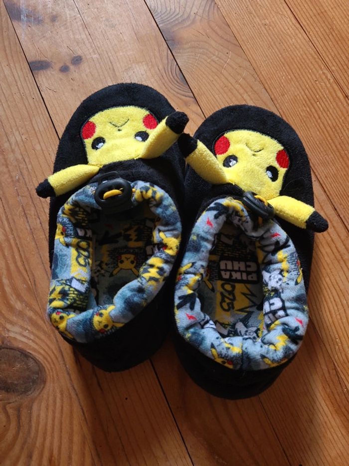Chausson pikachu - photo numéro 3