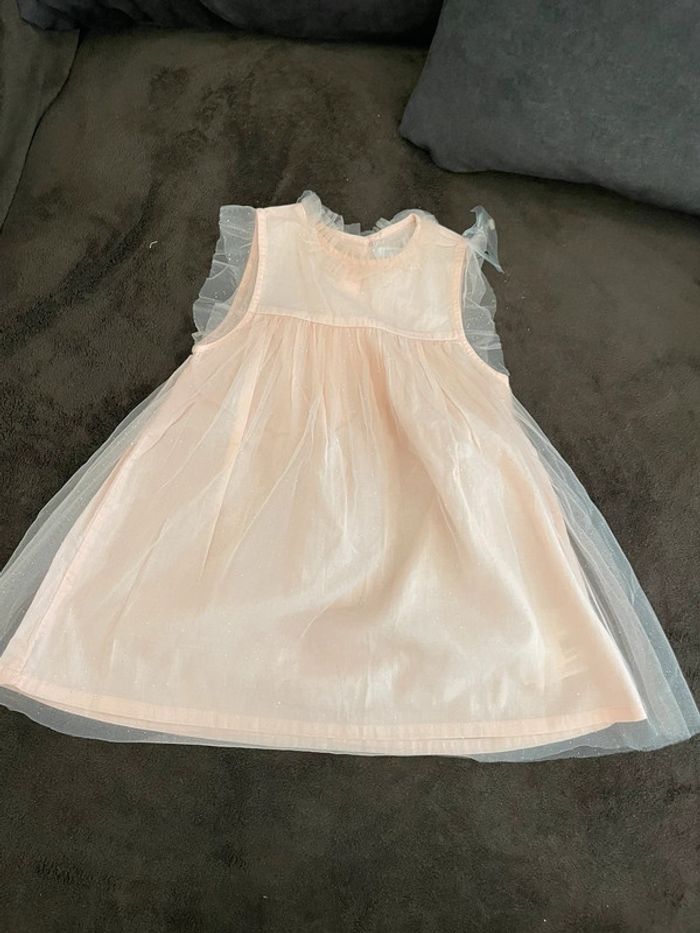 Robe rose claire 12M neuf sans étiquette