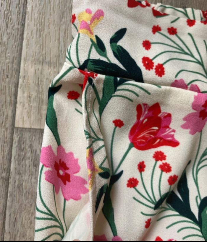 Pantalon fleuri - photo numéro 3