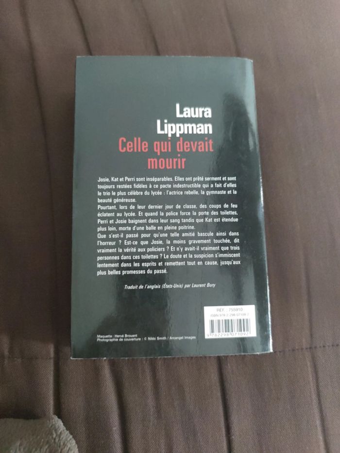 Celle qui devait mourir - photo numéro 2