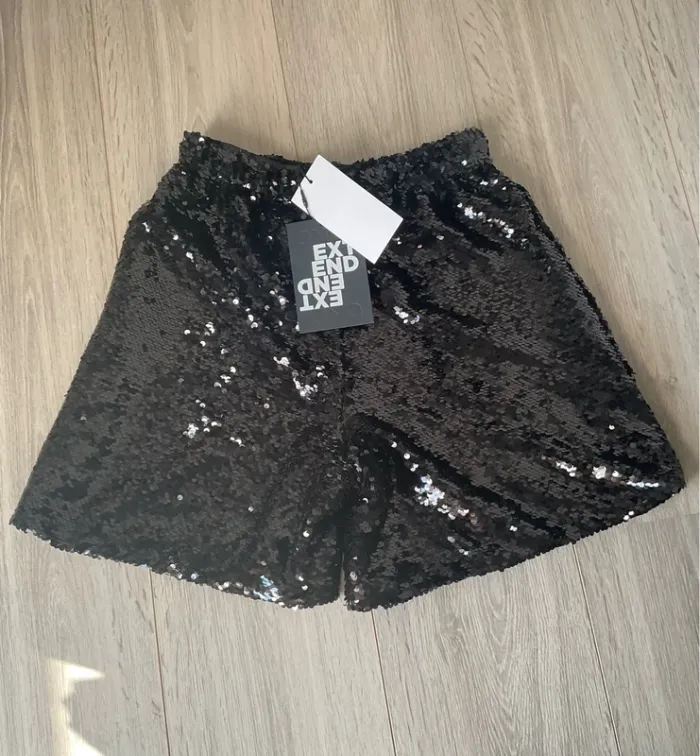 Short à sequins - photo numéro 4