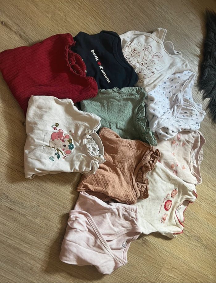 Lot pyjamas bodies - photo numéro 3