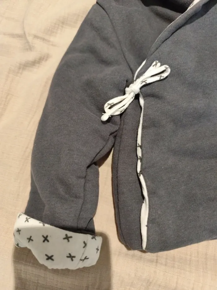 Manteau à capuche 12 mois - photo numéro 6