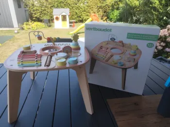 Table d'activité et d'éveil musical Vertbaudet