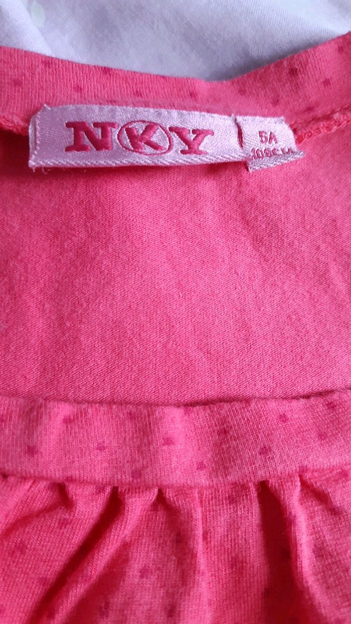 Haut rose 5 ans - photo numéro 5