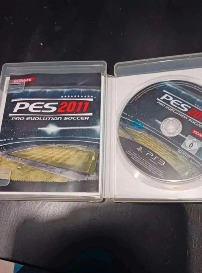 Jeux  PS3  PES2011 - photo numéro 2