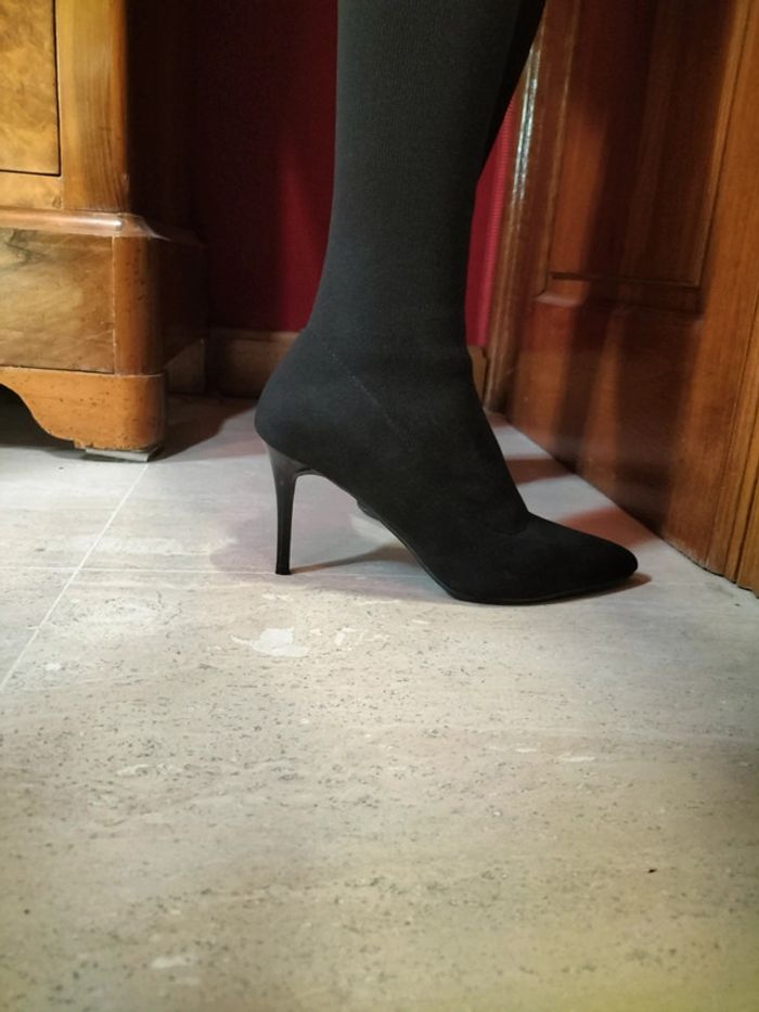 Cuissardes chaussettes noires - photo numéro 2