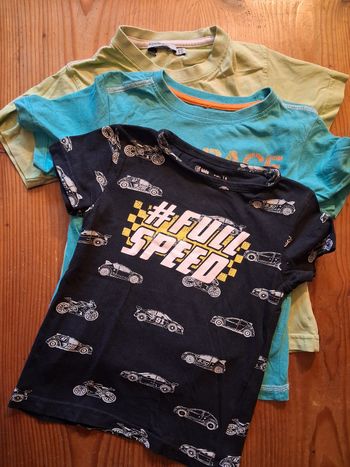 T.shirt garçon - 4 ans - Différentes Marques