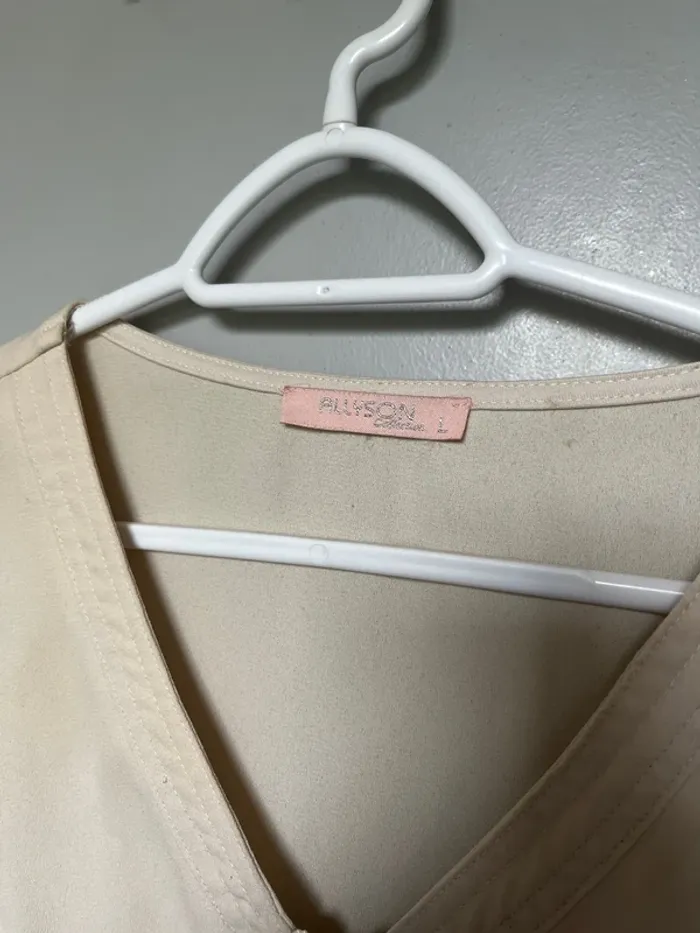 Robe beige - photo numéro 3