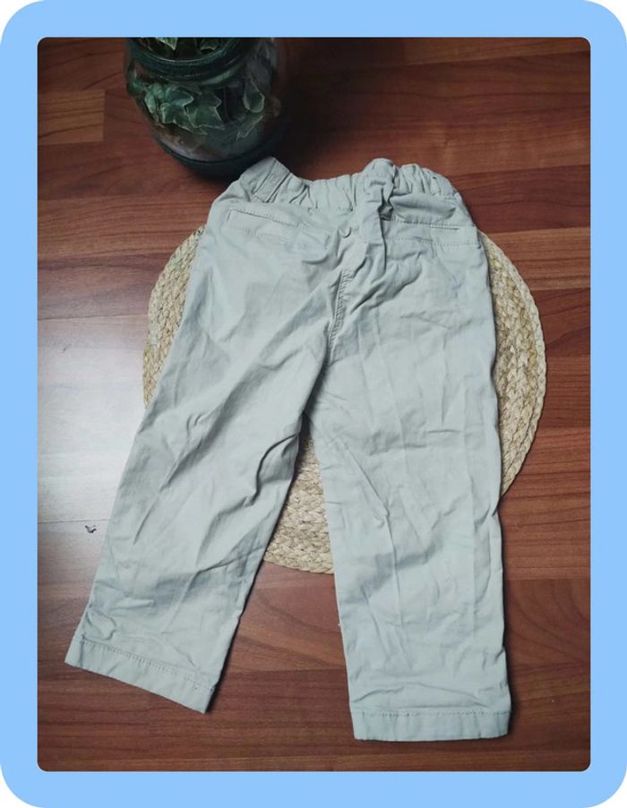 Pantacourt tex 6-7 ans en très bon état. - photo numéro 2