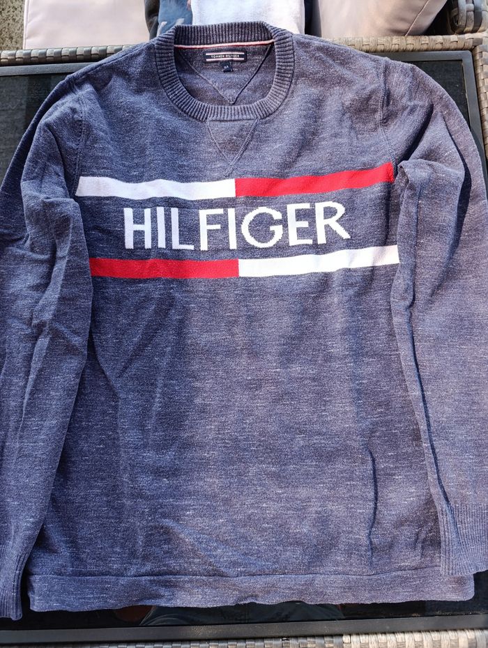 Lot de 2 pulls Tommy Hilfiger 14 ans - photo numéro 2