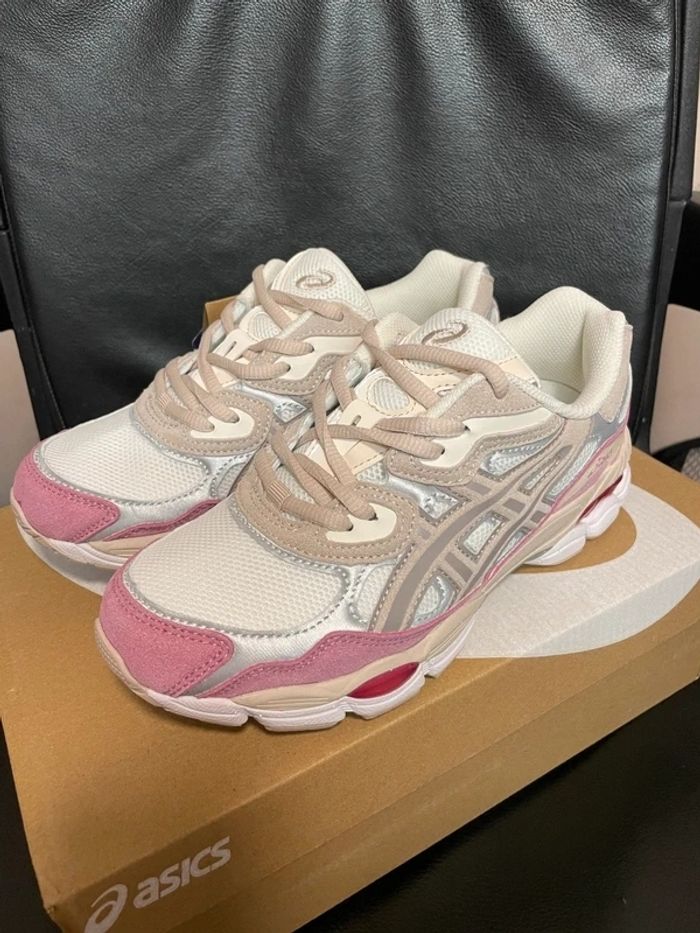 Asics Gel Nyc 41.5 - photo numéro 4