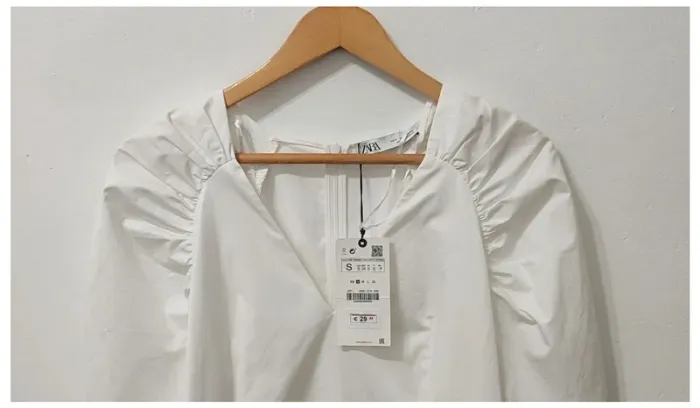 Vestido blanco y negro