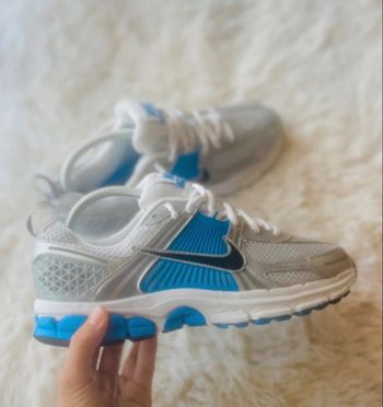 Basket Nike Vomero 5 taille 39 