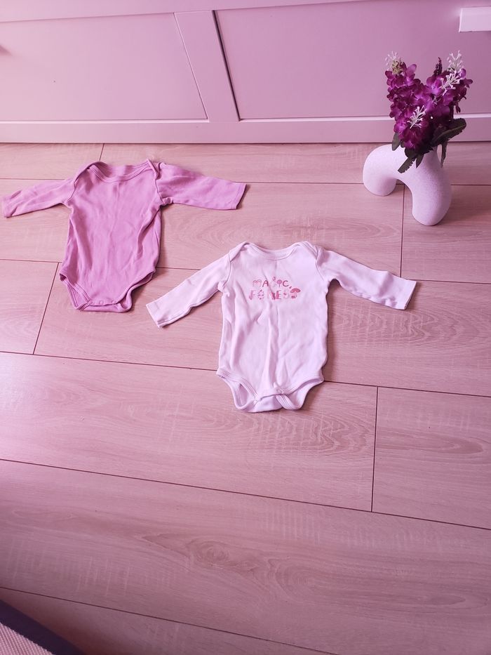 Lo t de 2 bodys 🎀 In Extenso 6 mois 2€ - photo numéro 2
