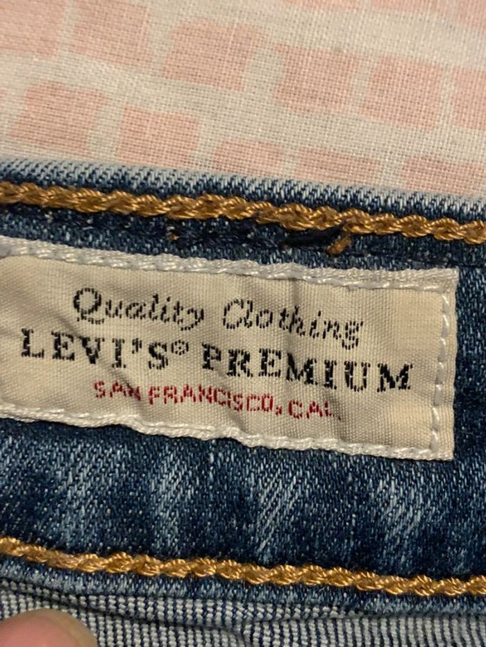 Magnifique jean’s Levi’s femme - photo numéro 4