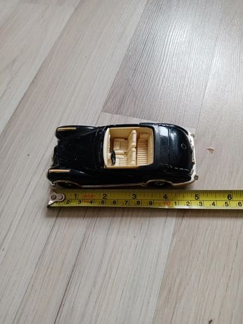 Mercedes-Benz 3005 en métal 13 cm (168)