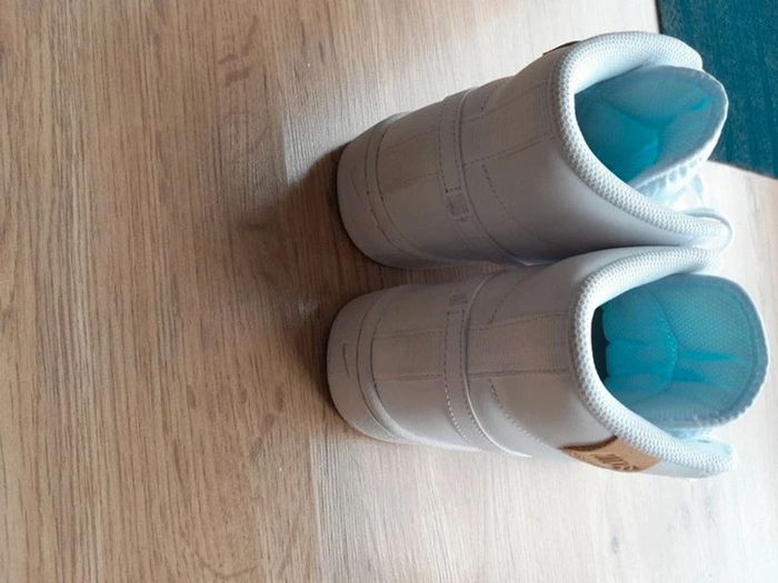 Baskets Femme Nike Court taille 39 - photo numéro 3