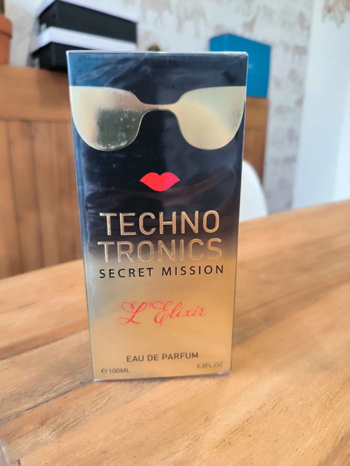 Parfum femme robot 100ml linn young - photo numéro 2