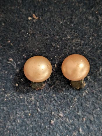 Boucles d'oreilles a clips nacrées