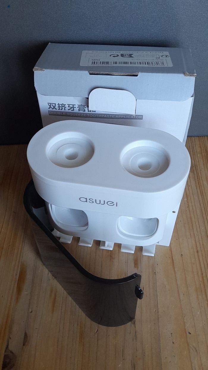 Distributeur dentifrice - photo numéro 3