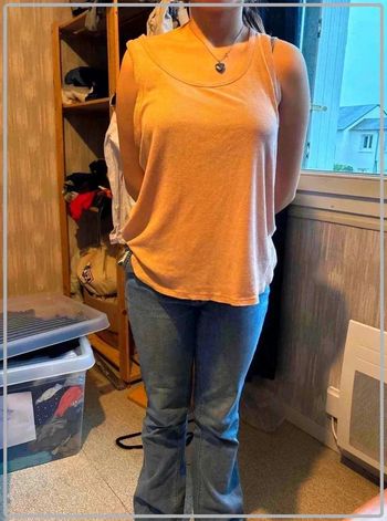 Lot  4 t  shirt  taille 42/44