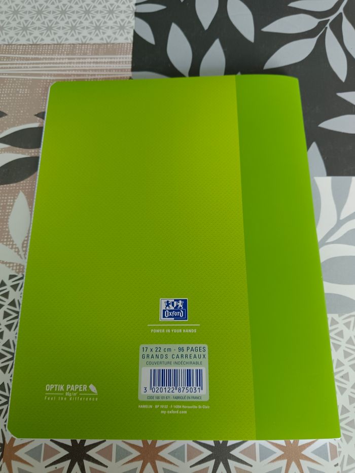 Cahier 17x22 grands carreaux 96 pages - photo numéro 2