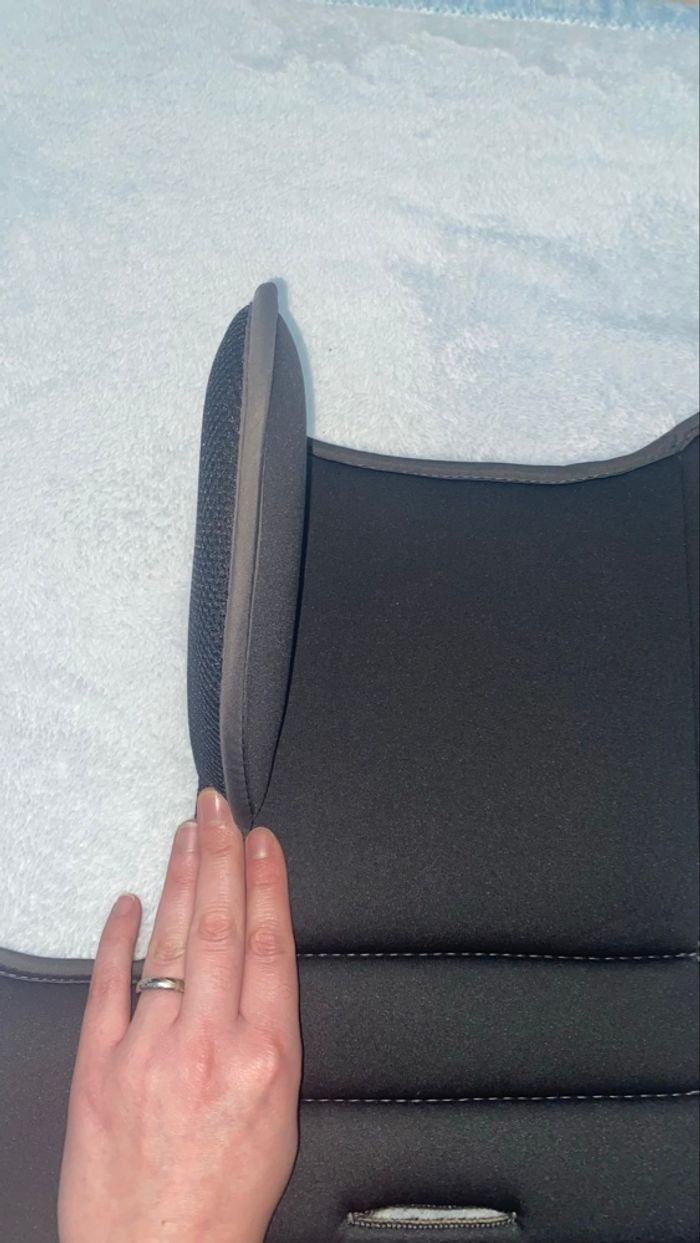 Réducteur siège auto - photo numéro 6