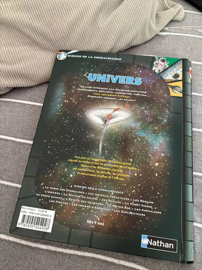 Livre l’univers - photo numéro 5