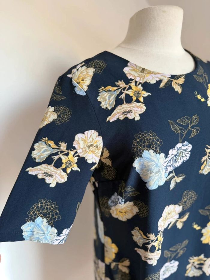 Superbe robe fleurie fluide 🌸 42 - photo numéro 3