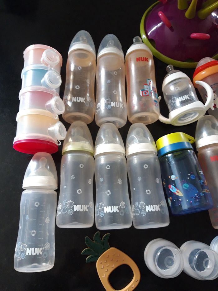Lot biberons nuk + accessoires - photo numéro 2