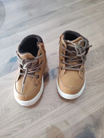 Basket à lacets montante bébé garçon Charlie & Friend 24