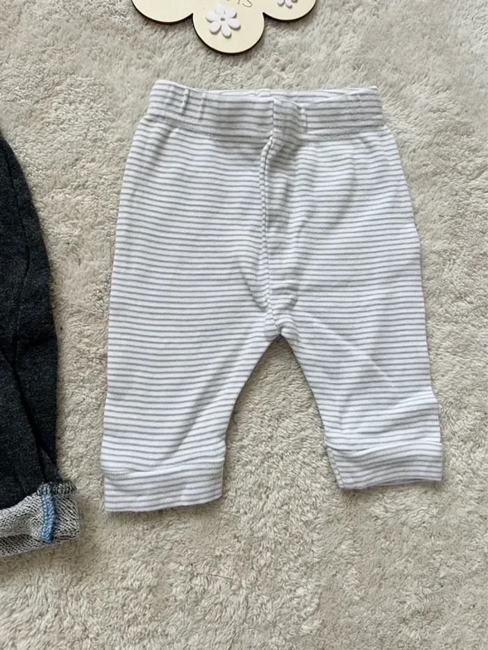 Lot 2 pantalons 3 mois - photo numéro 3