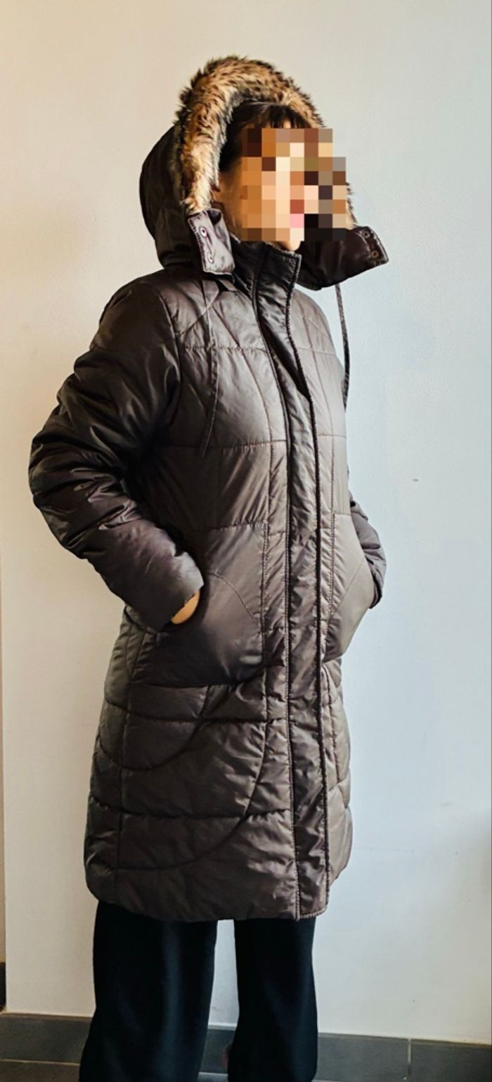 Doudoune longue hiver femme avec capuche fausse fourrure