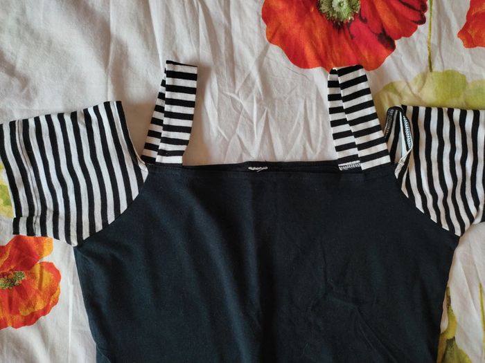 Tee-shirt T.2/3 - photo numéro 2