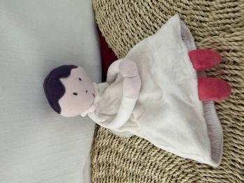 Doudou plat marionnette poupée ange blanc rose violet JACADI