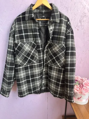 Veste chemise (shacket) Bershka à carreaux