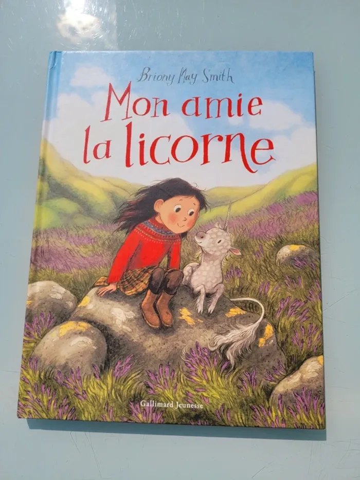 Beau livre 🦄 Mon amie la Licorne 🦄 Gallimard Jeunesse - photo numéro 2