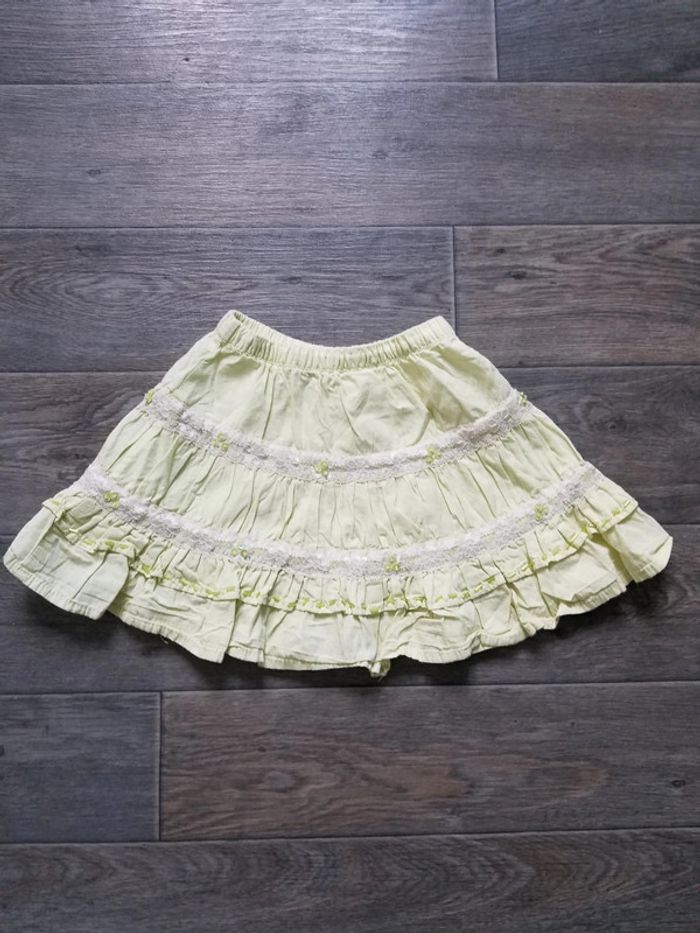 Jupe taille 3 ans bon état