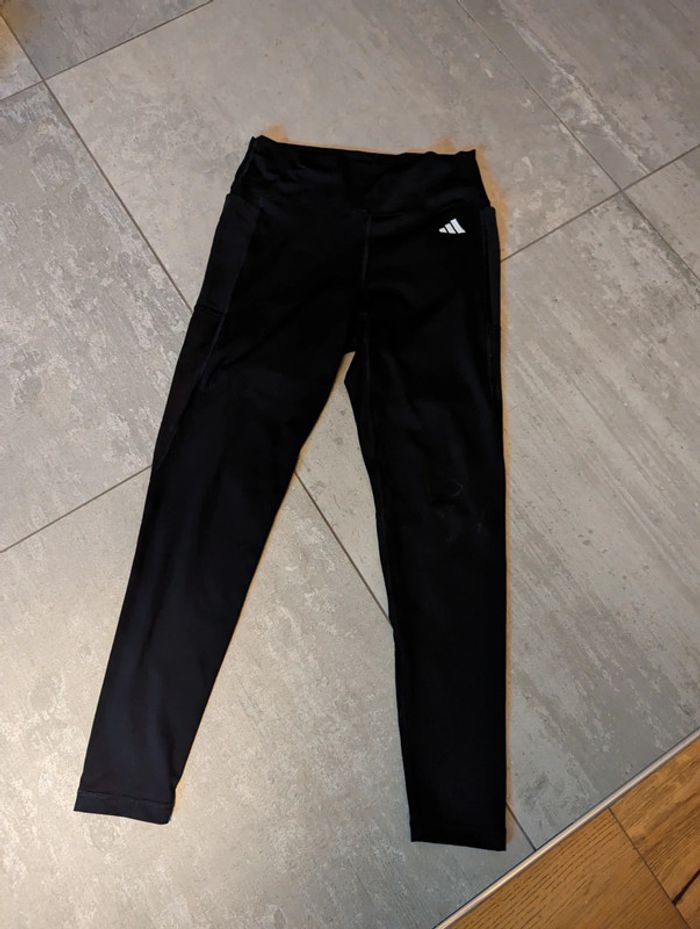 Legging sport taille M adidas