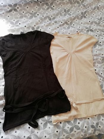 2 pulls longs/tuniques beige et marron