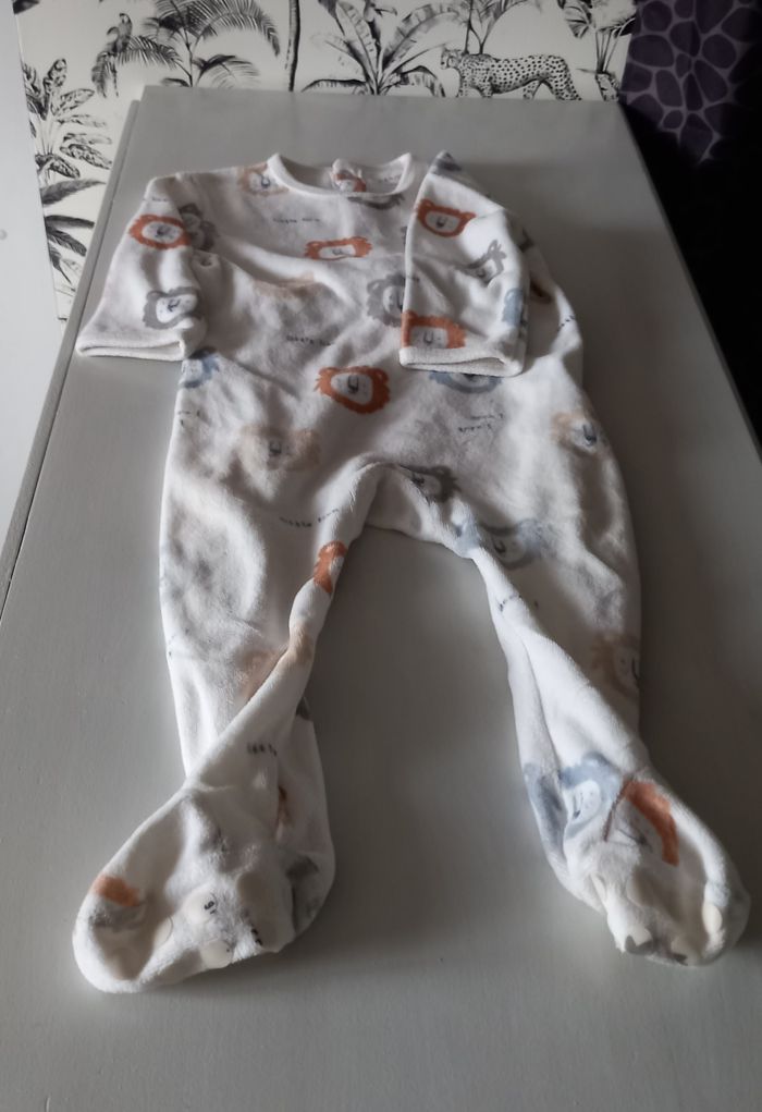 Pyjama blanc Kiabi 18 mois - photo numéro 3