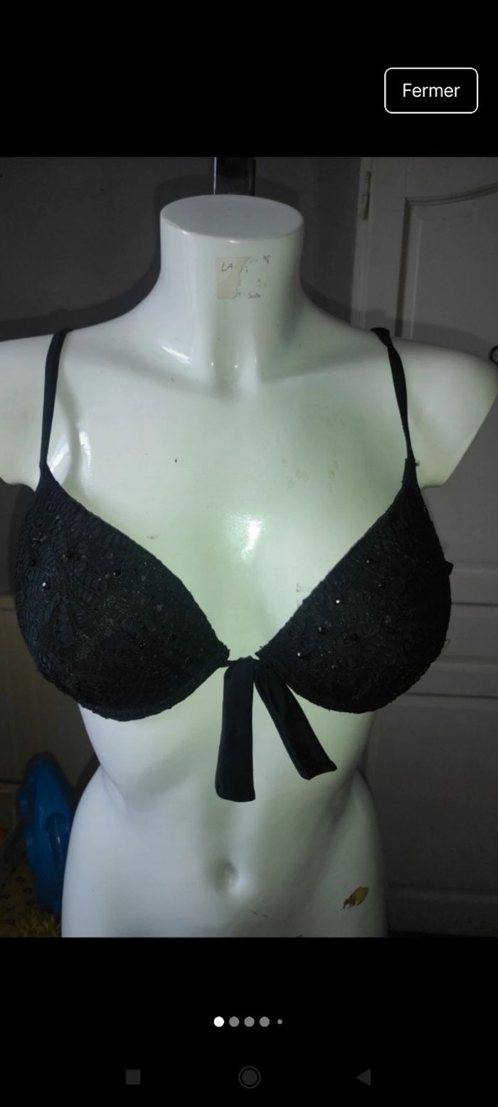 Très beau haut maillot de bain m8